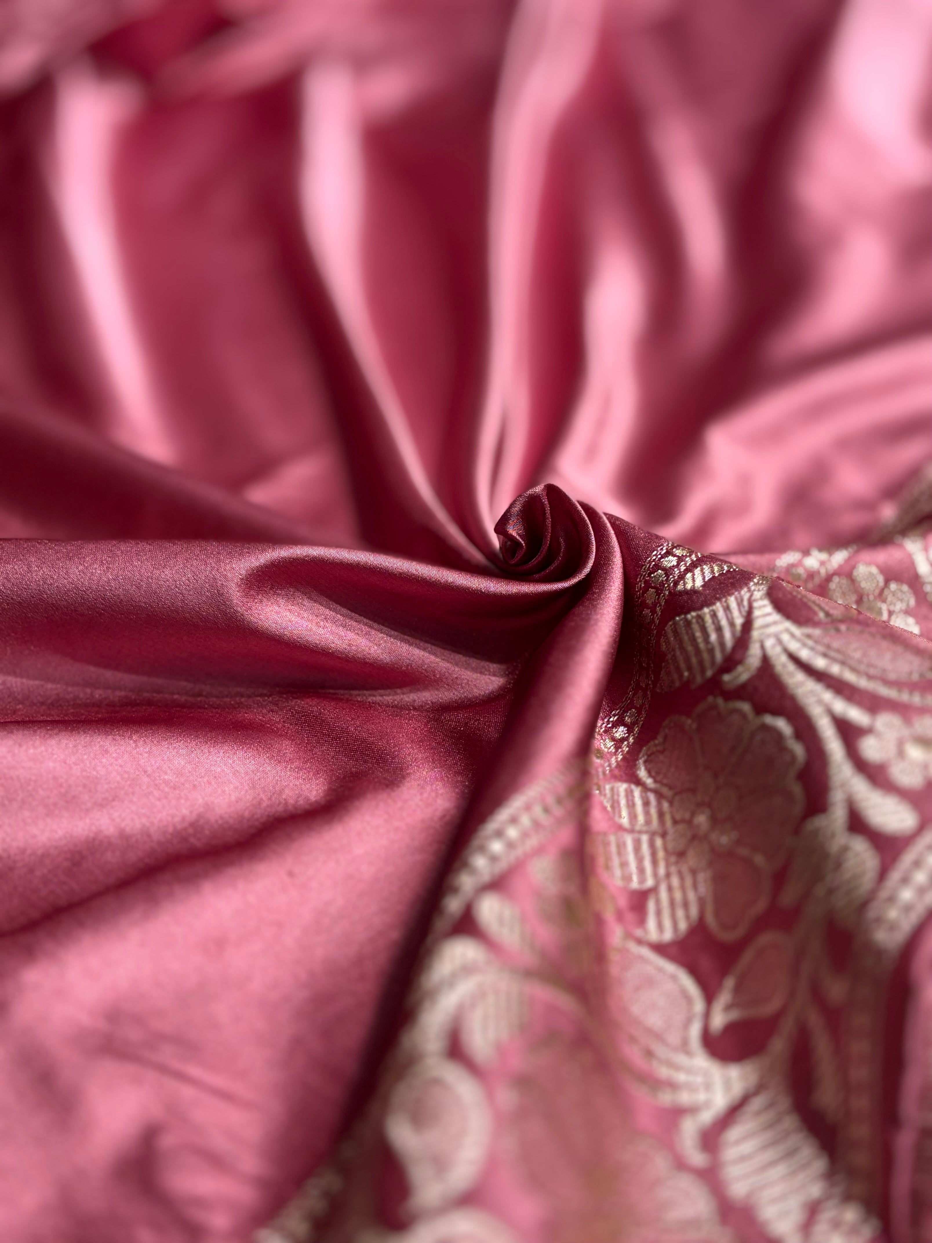 Copper Rose Shades Mashru Silk Banarasi Saree With Jaal Pattern MS71