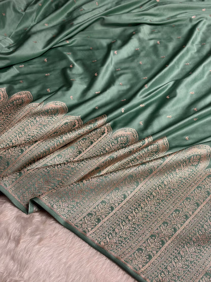 Skirt Border In Turquoise Shades Mashru Silk Saree