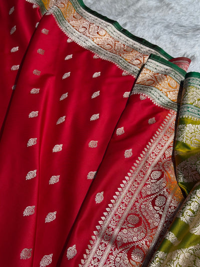 Banarasi Cross Red With Contrast Liril Green Floral Border Mashru Silk Saree MSM-101