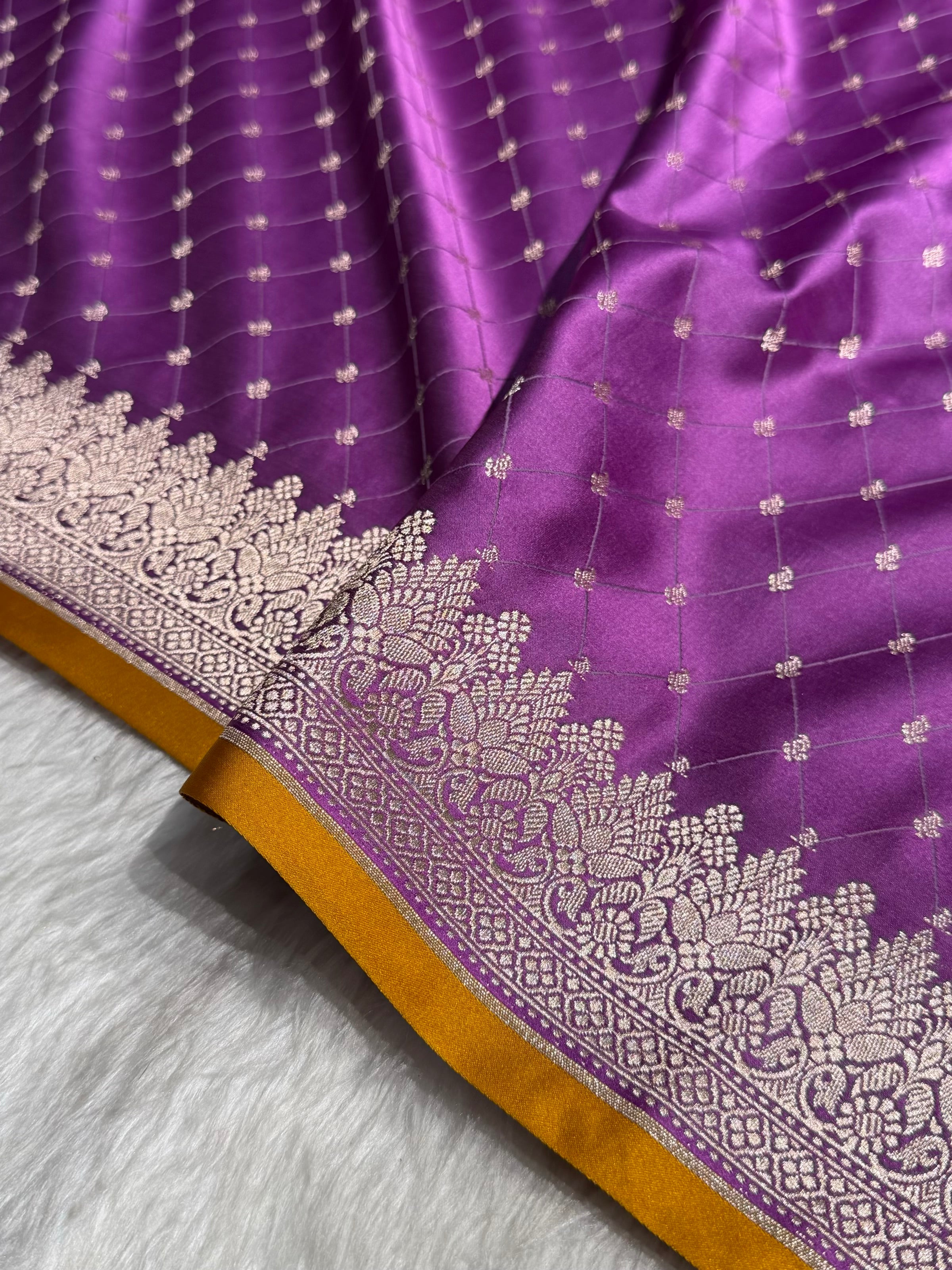 Banarasi Dark Lavender Shades Tanchoi Motif Mashru Silk Saree MST-09