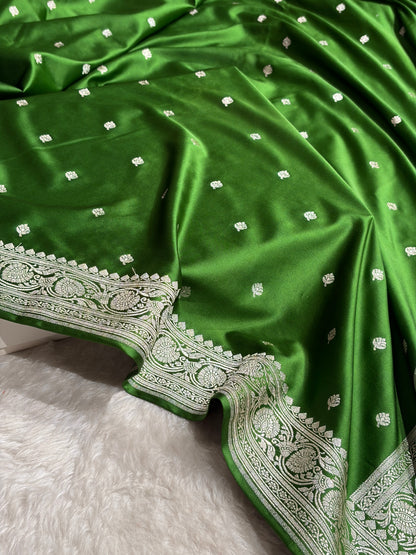 Banarasi Mahndi Booti Mashru Silk Saree MS10