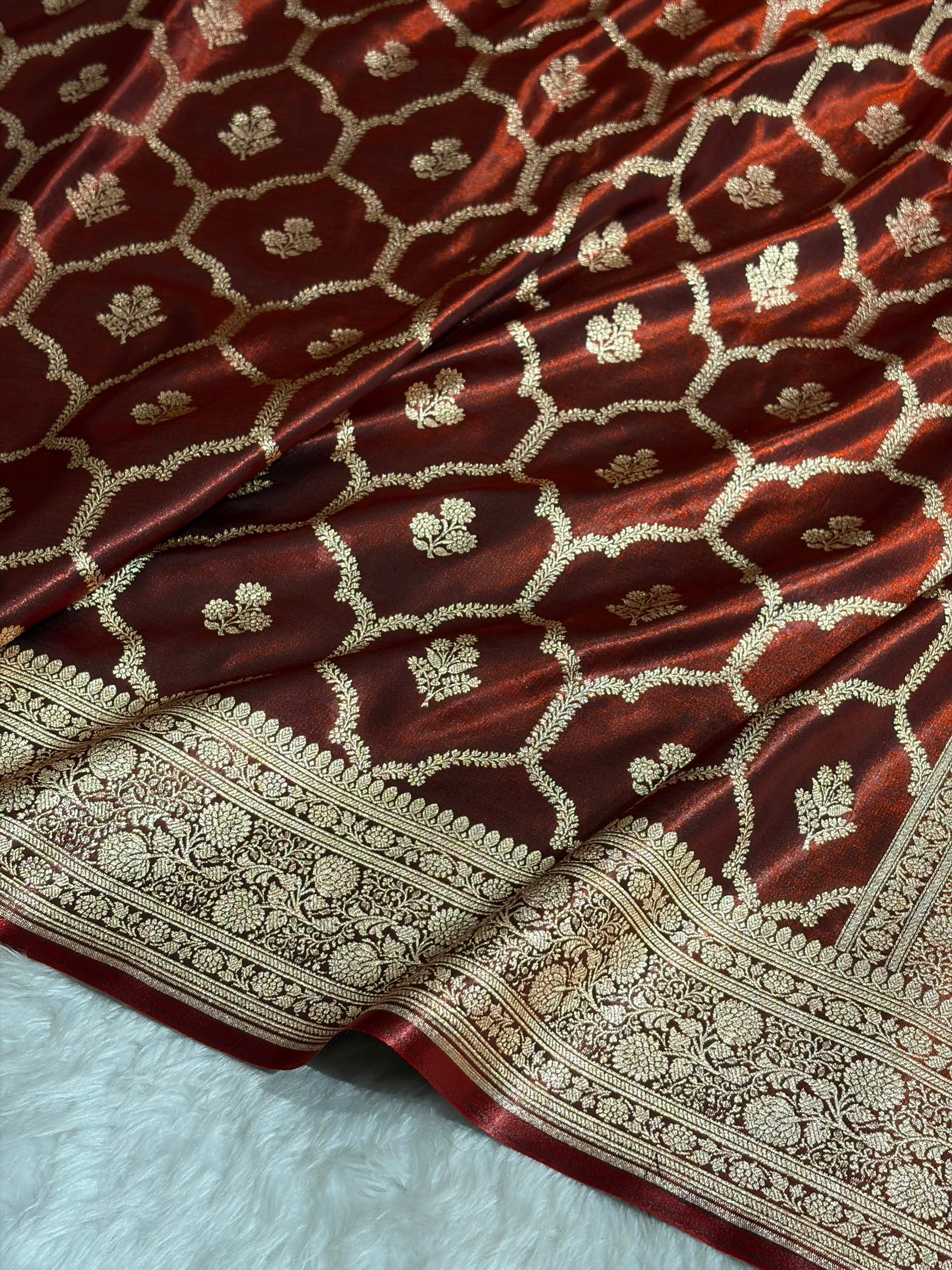 Maroon Shades Jaal Pattern Banarasi Satin Silk Saree SS57