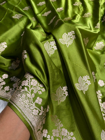 Banarasi Mehendi Shades With Floral Border Mashru Silk Saree MS83