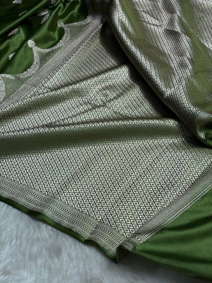 Mehendi Green Shades Scallop Mashru Silk Saree MS20