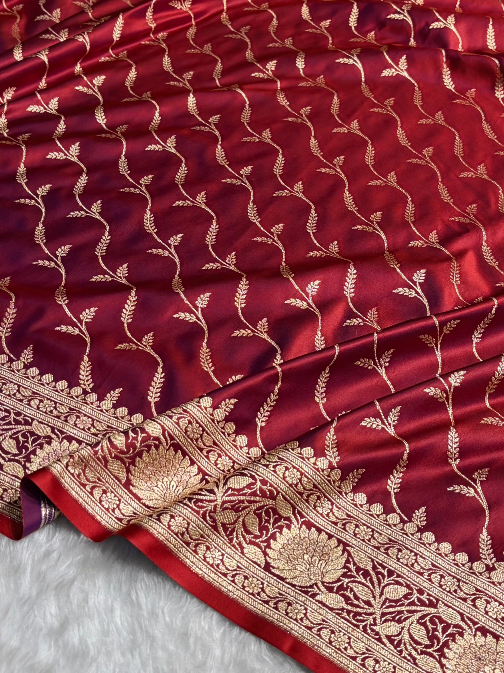 Reddish Magenta Pattern Satin Katan Silk saree SK37