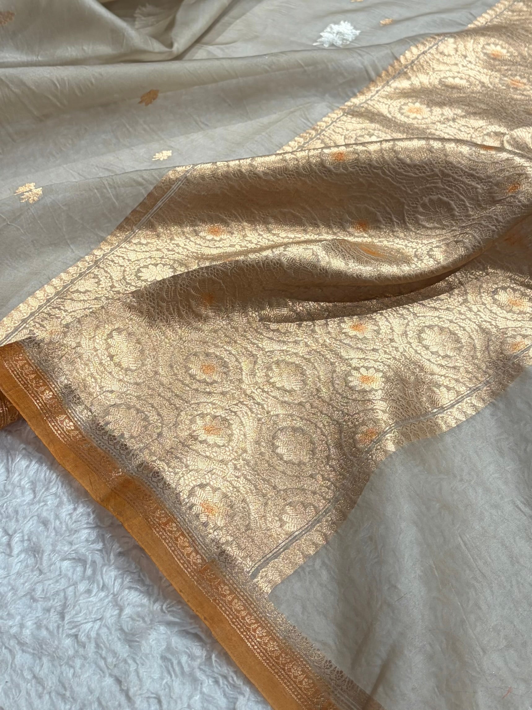 Banarasi Pure Organza Dusty Grey Shades Contrast Edges Banarasi Silk Saree PO-34