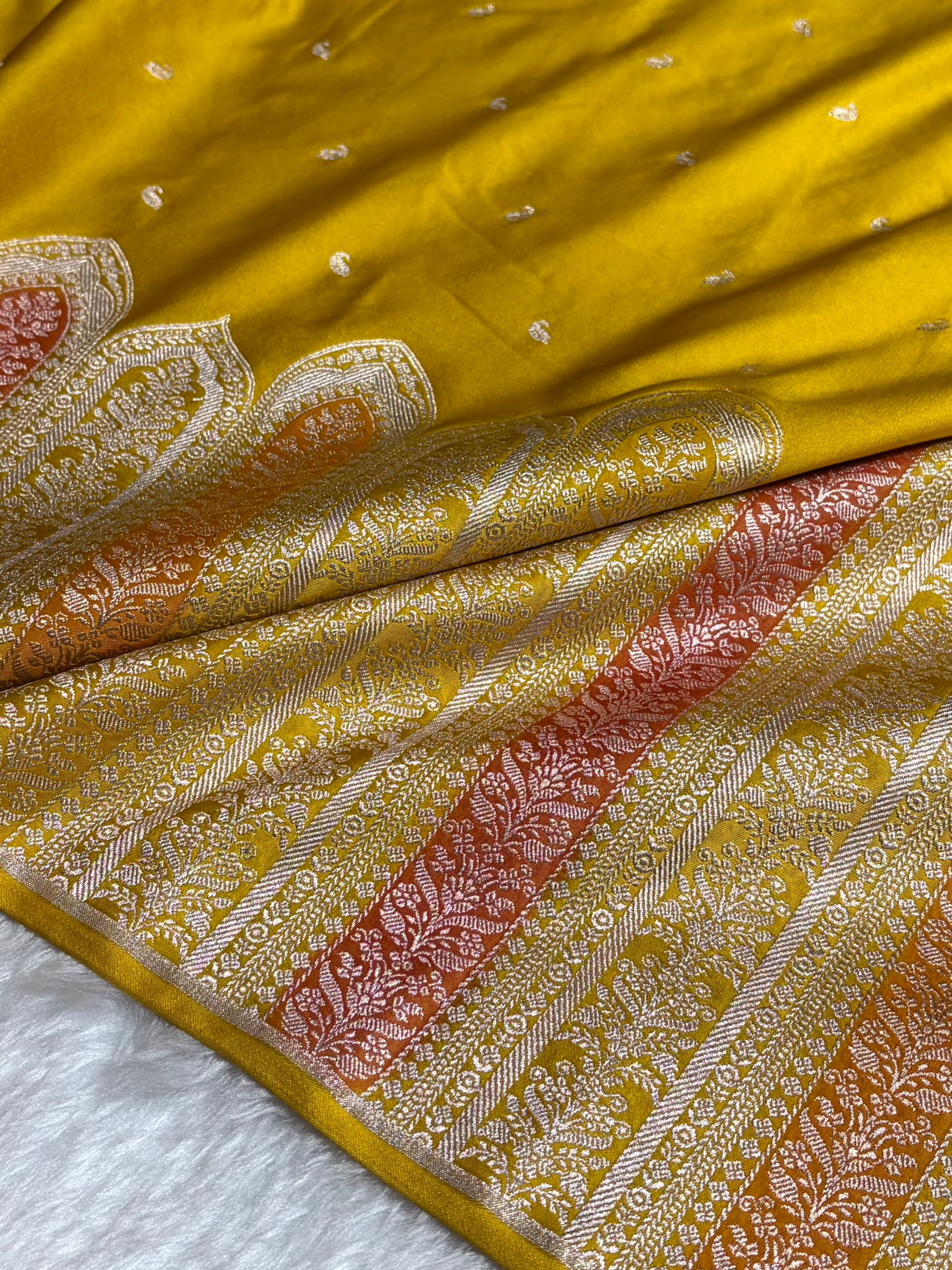 Skirt Border Mustard Bananasi Minakari Mashru Silk Saree MS13