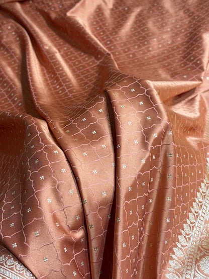 Peach Cross Shades Tanchoi Motif Mashru Silk Saree MST-13