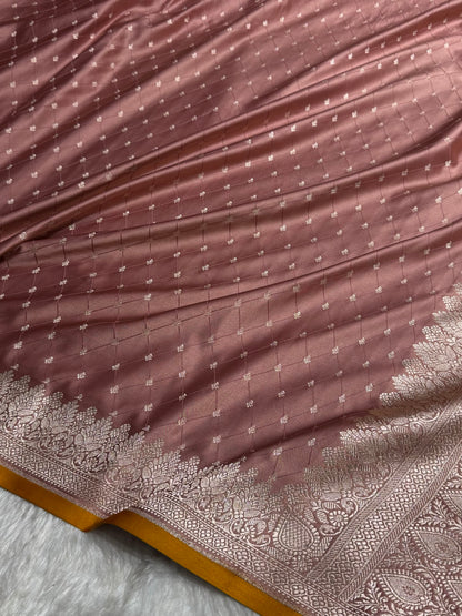Banarasi Mauve Shades Tanchoi Motif Mashru Silk Saree MST-09