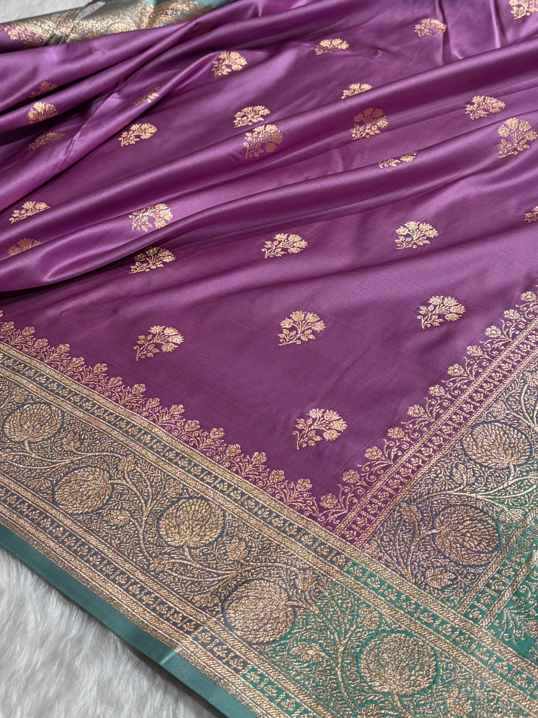Lavender- Sea Green Banarasi Boota Katan Silk Saree SKM29