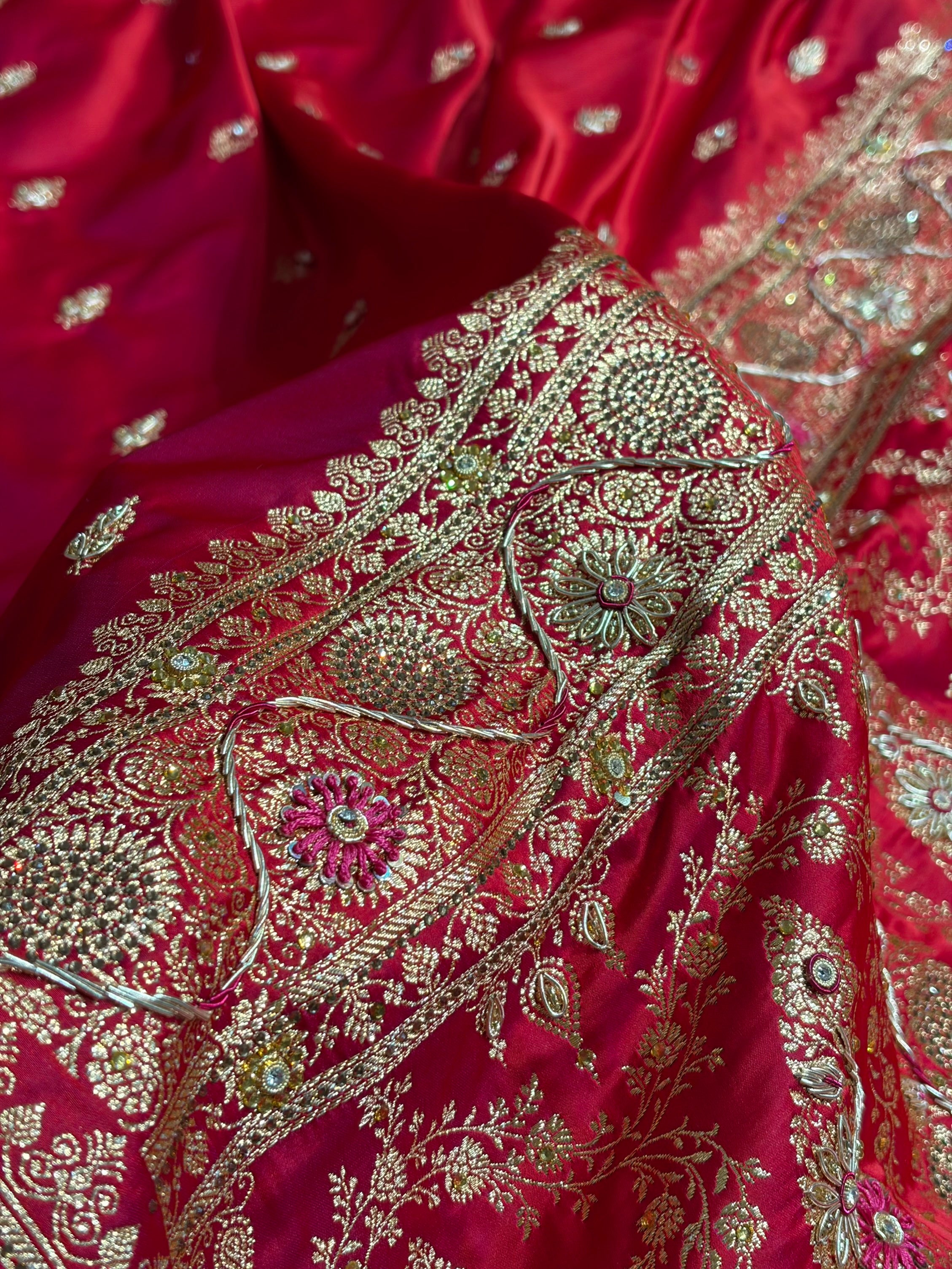 Banarasi Bridal Cross Red Work Pattern Satin Katan Silk Saree BSK82