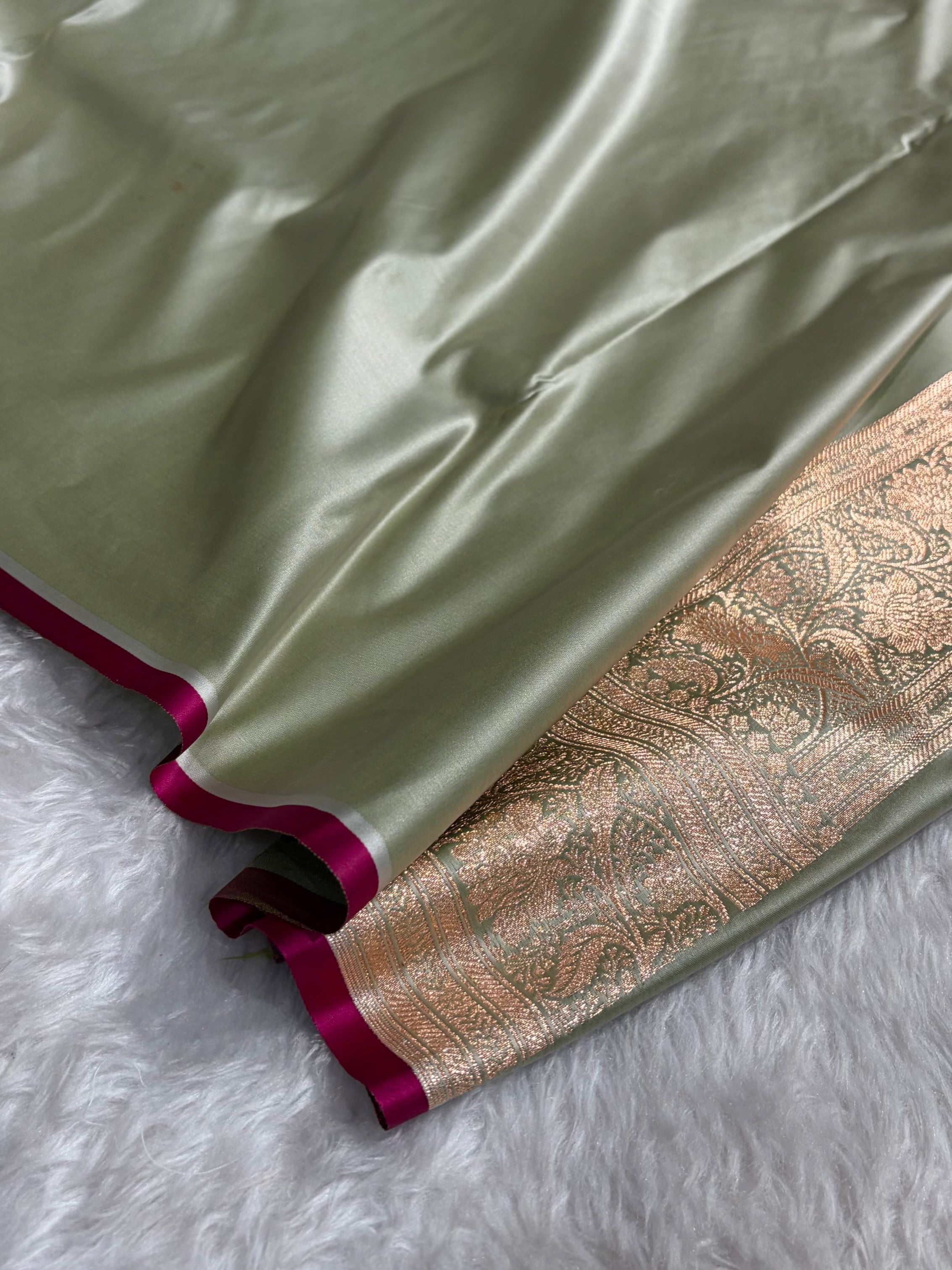 Katan Silk Saree In Pista Shades SK08