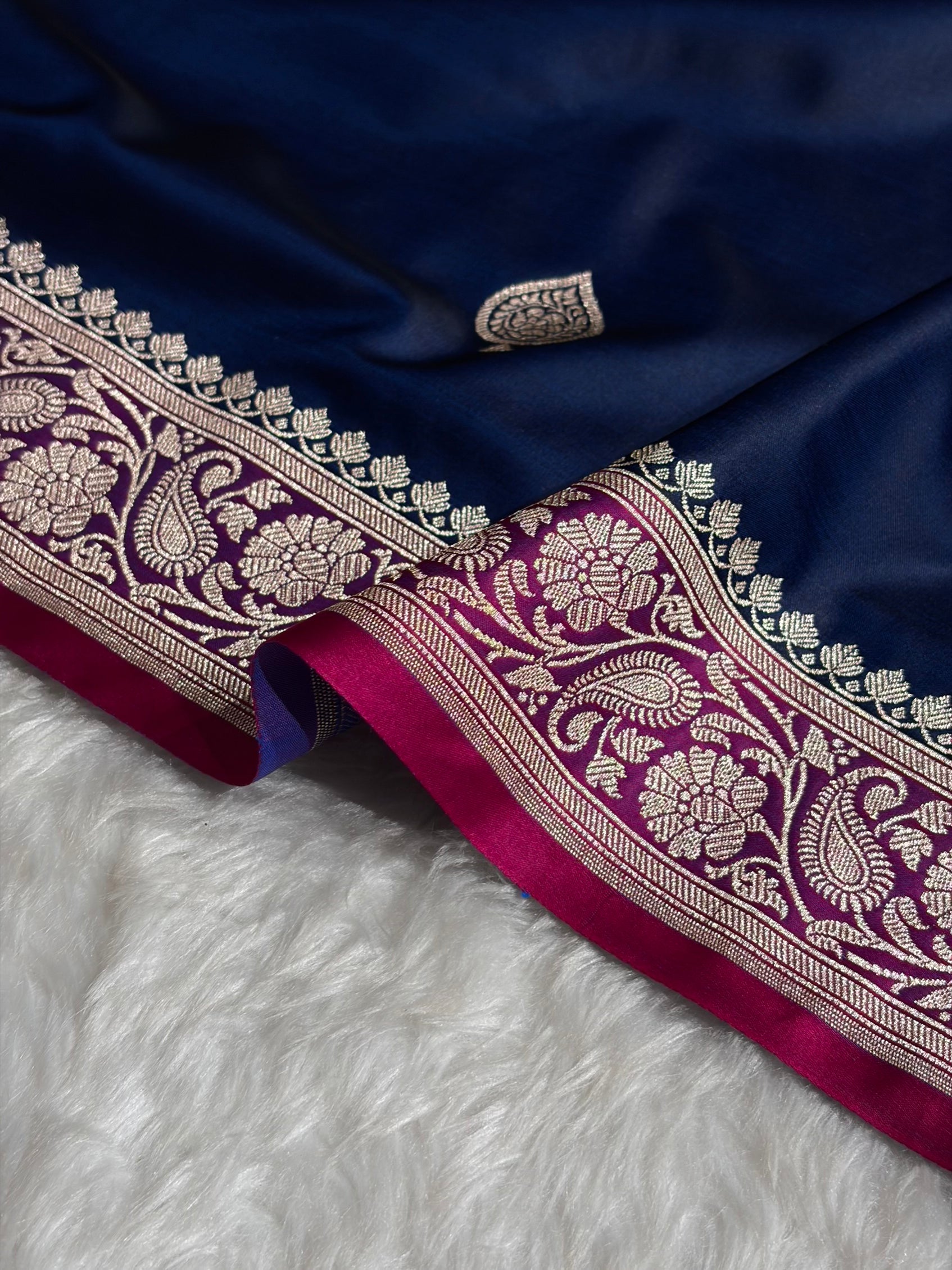 Contrast Navy Blue / Rani Shades Banarasi Booti Pattern Mashru Silk Saree MSM-140