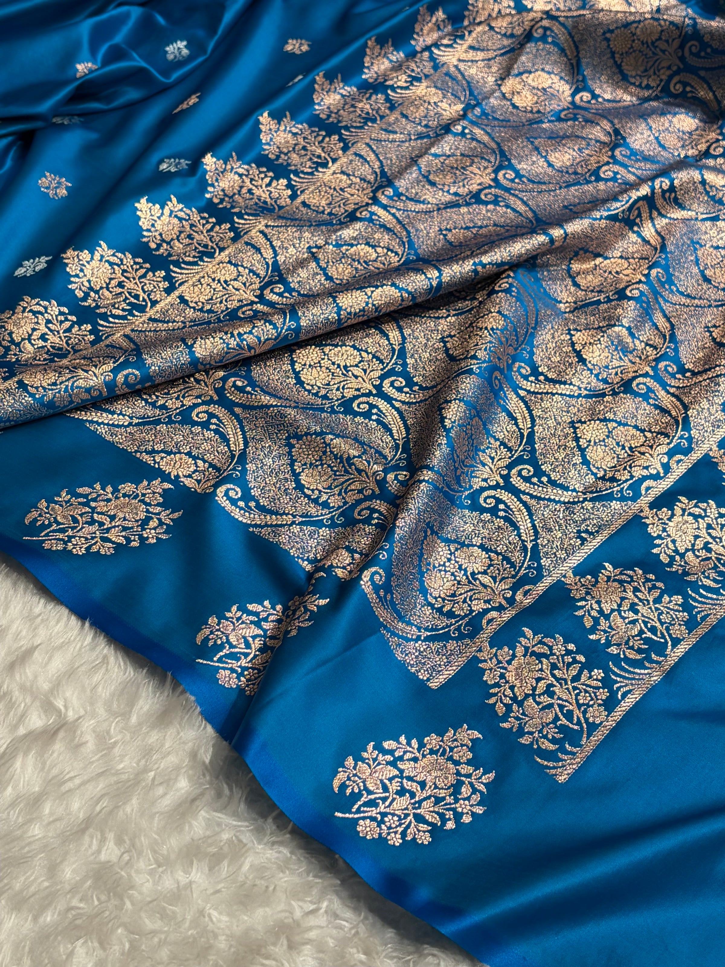Firozi Shades Banarasi With Floral Border Mashru Silk Saree MSM-126