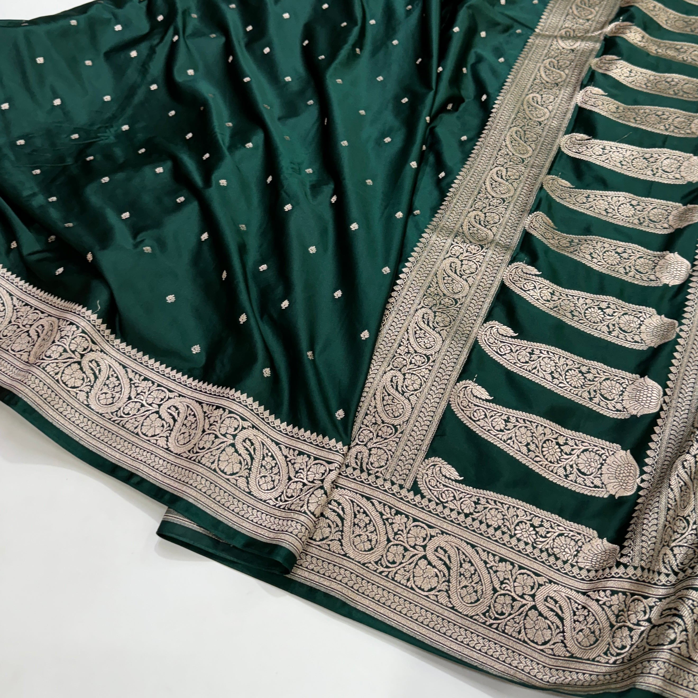 Beautiful Bottle Green Mashru Silk Saree