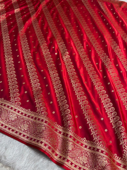 Magentic Red Shades Cross Floral Pattern Satin Katan Silk Saree SK79