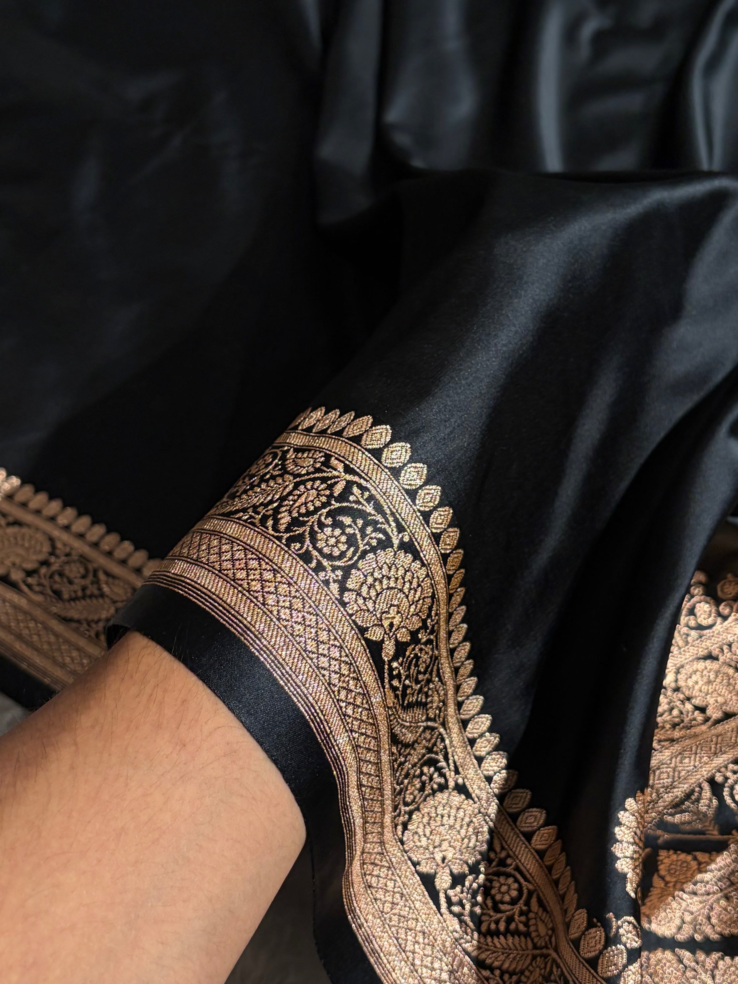 Banarasi Satin Katan Saree Floral Booti Pattern in Black Shades SK150