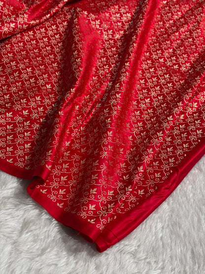 Red Shades Banarasi With Floral Border Mashru Silk Saree MSM-126