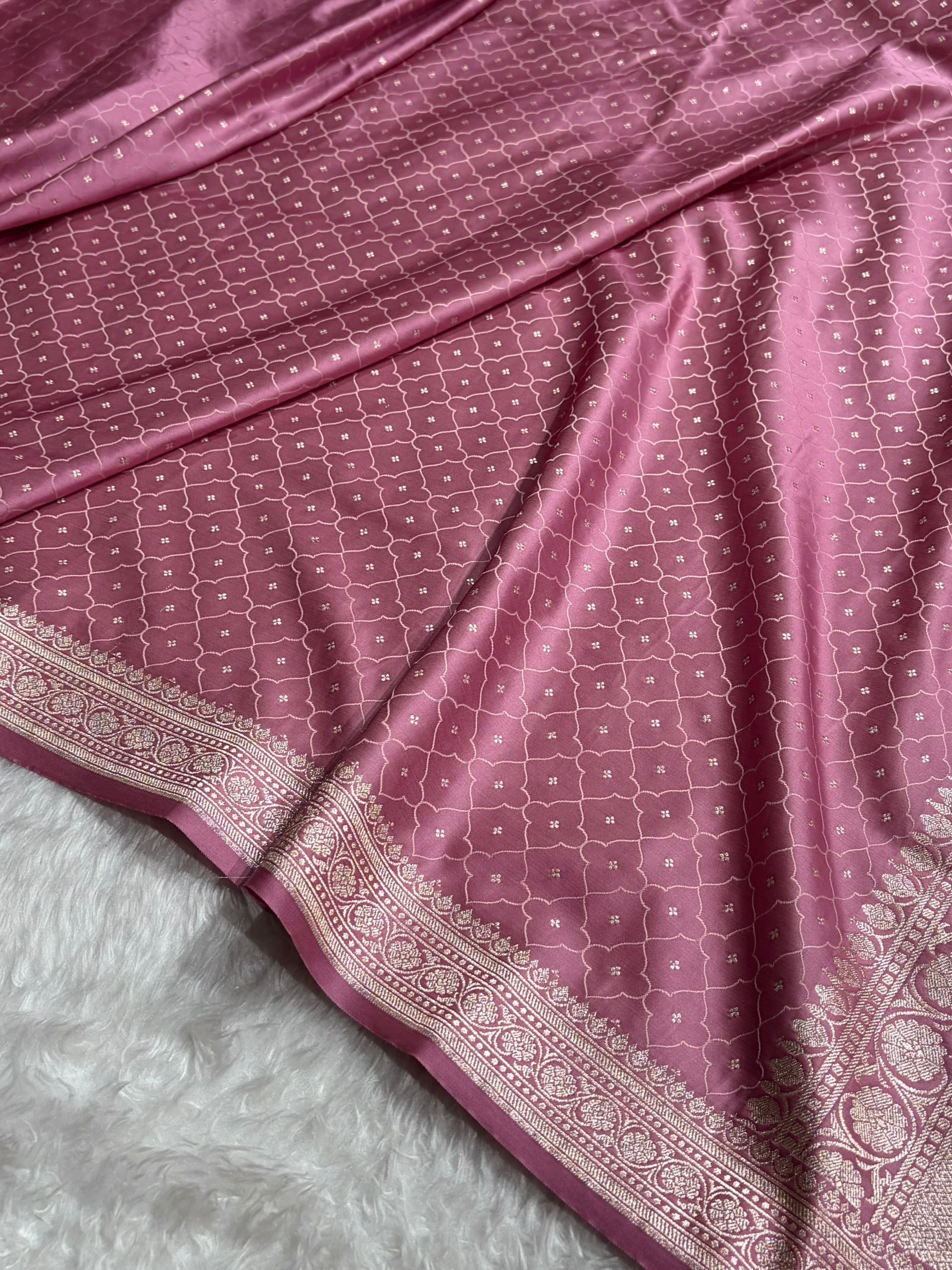 Deep Blush Pink Shades Tanchoi Motif Mashru Silk Saree MST-13