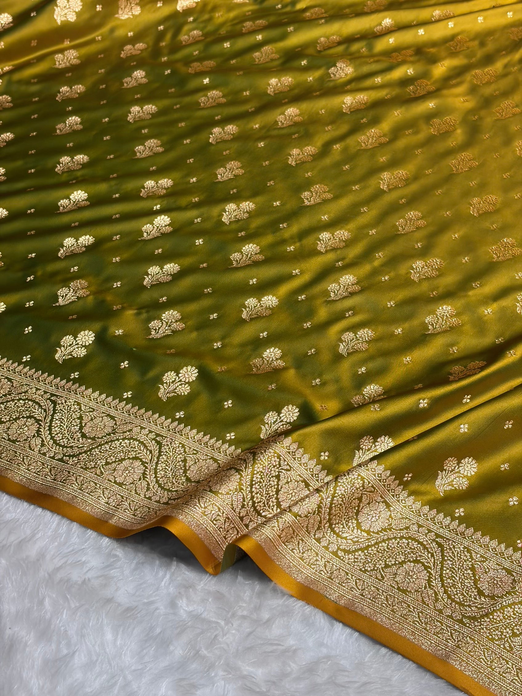 Mehendi Green Floral Unique Boota Satin Katan Silk Saree SK73