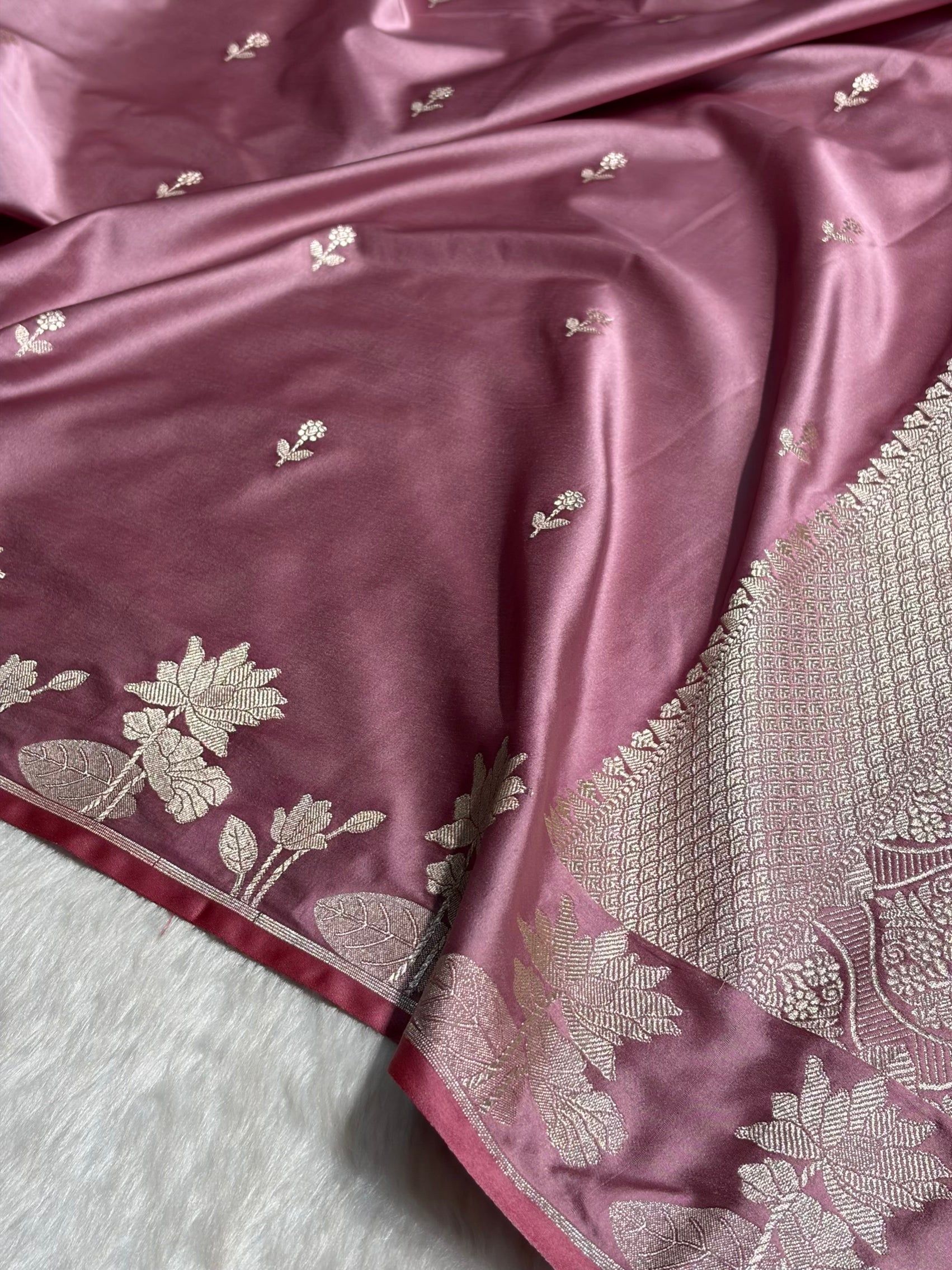 Blush Pink Floral Border Booti Mashru Silk Saree MS54