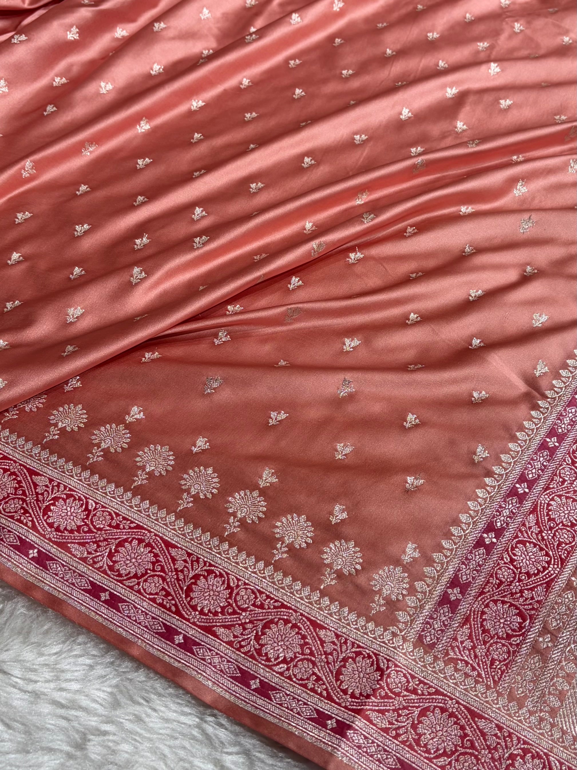 Banarasi Peach Shades Minakari Booti Mashru Silk Saree MCS72
