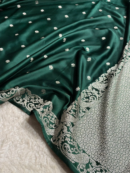 Kairi Border Dark Bottle Green Mashru Silk Saree