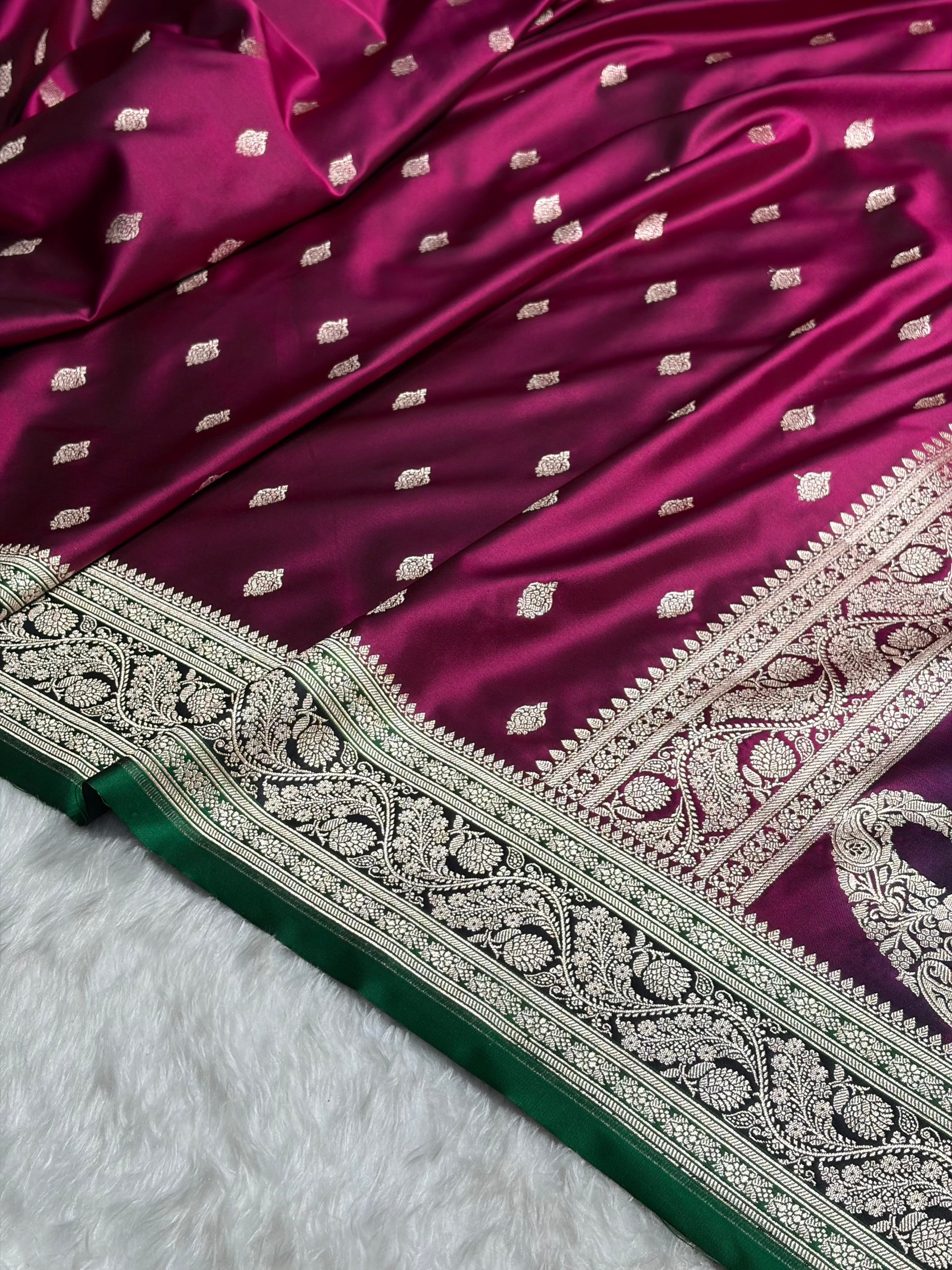 Banarasi Wine With Contrast Black Floral Border Mashru Silk Saree MSM-101