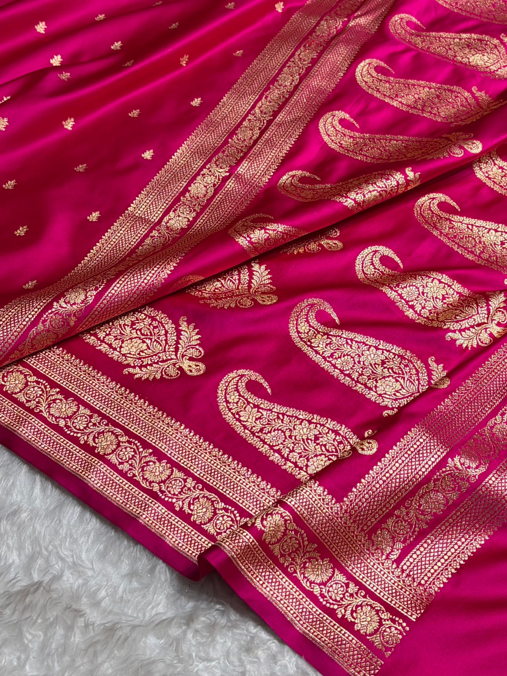 Banarasi Satin Katan Saree With Booti Pattern in Rani Shades SK125