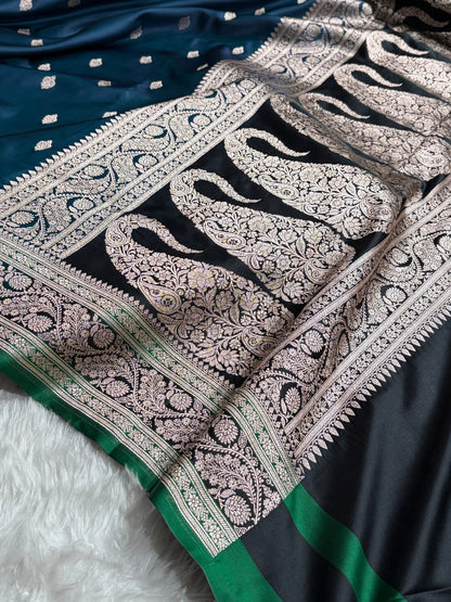 Banarasi Peacock With Contrast Black Floral Border Mashru Silk Saree MSM-101