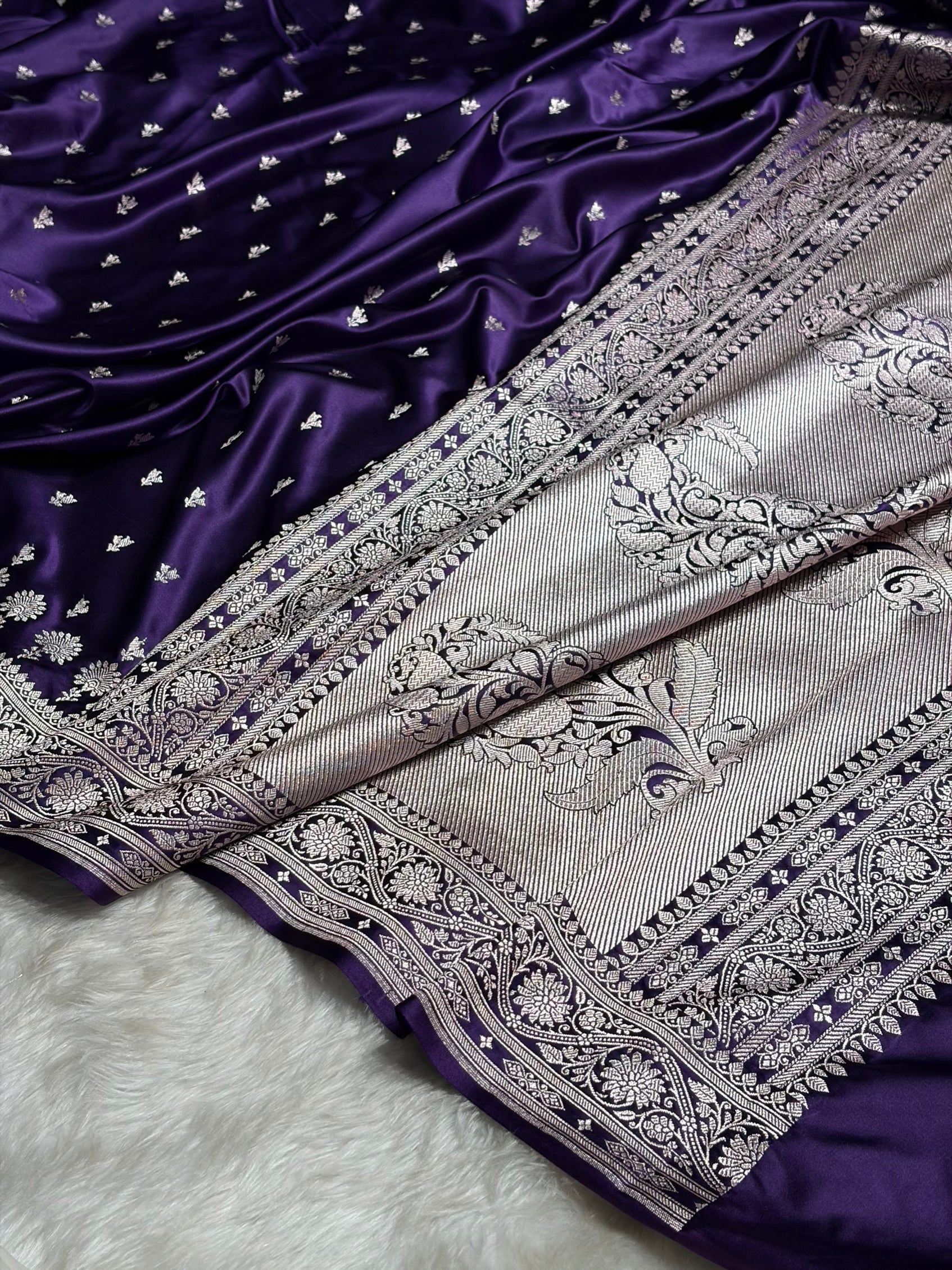 Navy Blue Shades Booti Mashru Silk Saree MS72