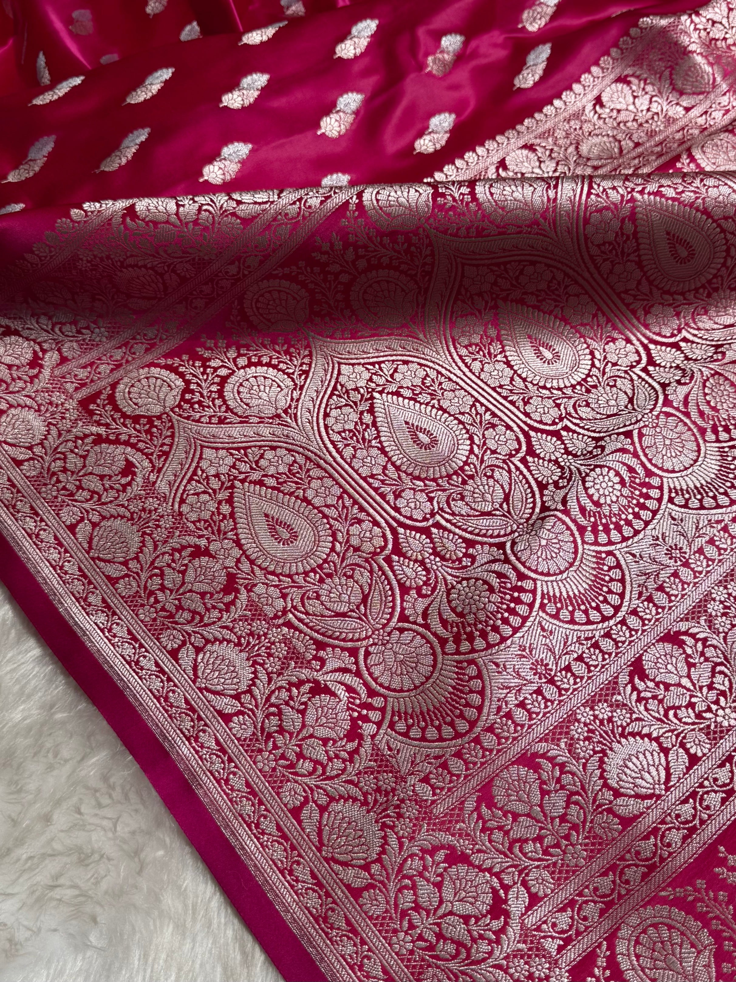 Cross Rani Shades Dual Floral Booti Mashru Silk Saree MSM-69