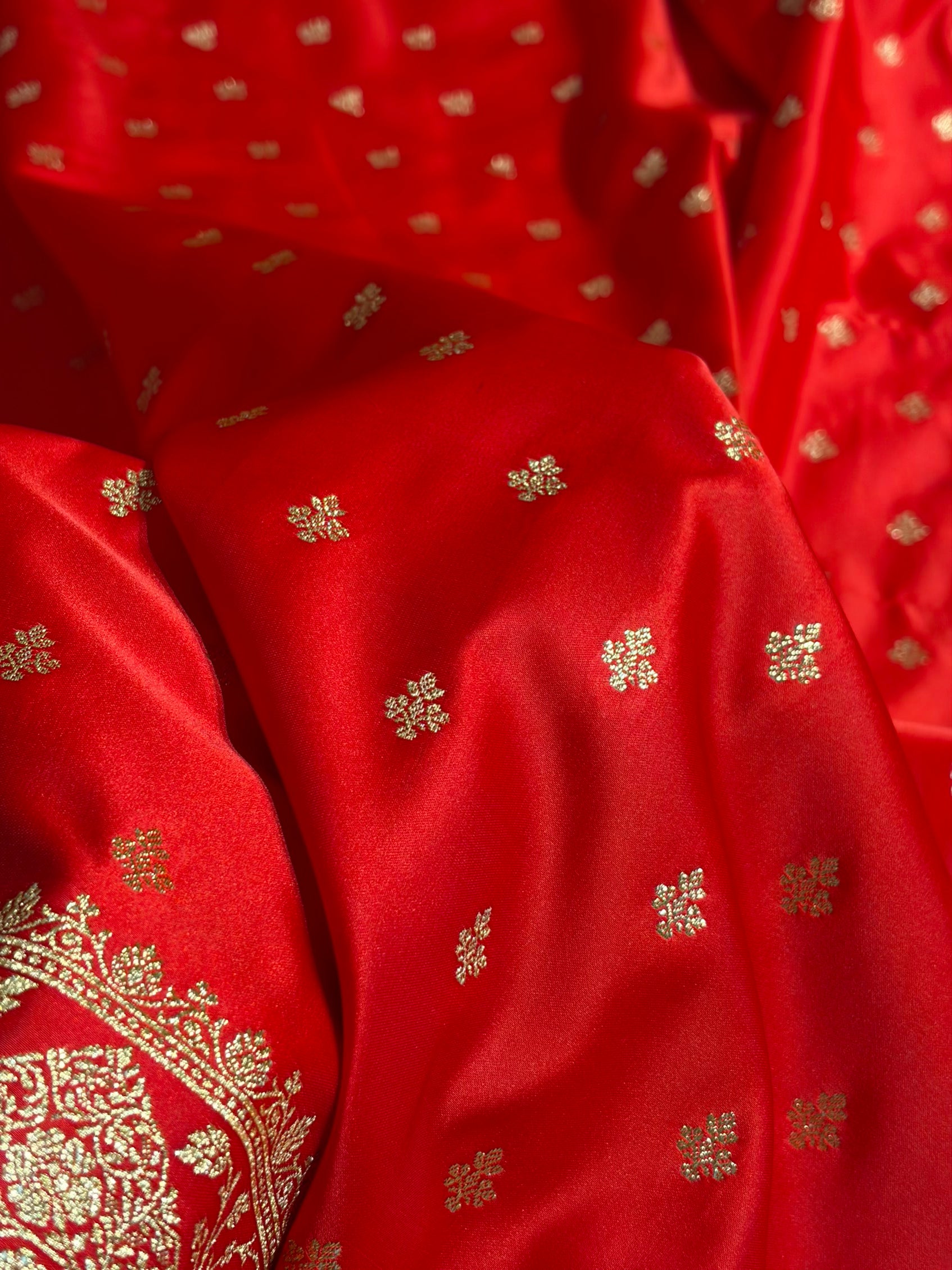 Banarasi Satin Katan Saree With Boota in Red Shades SK117