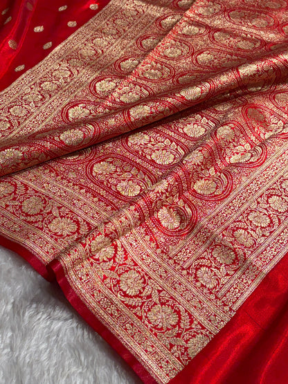 Red Shades Boota Pattern Banarasi Satin Silk Saree. SS45