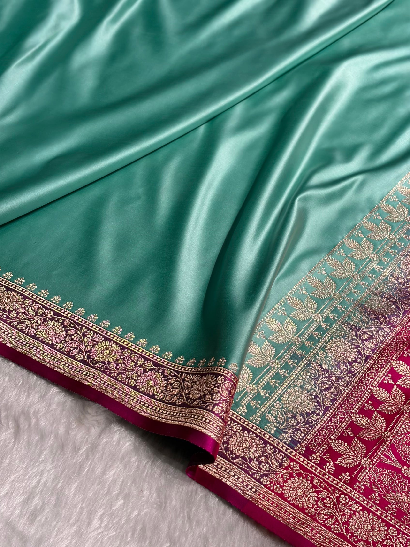 Banarasi Satin Katan Saree in Contrast Sea Green / Wine Shades SK131