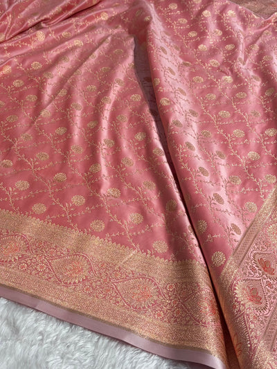 Banarasi Satin Katan Saree Booti Pattern in Baby Pink Shades with Sea Green Edges SK05
