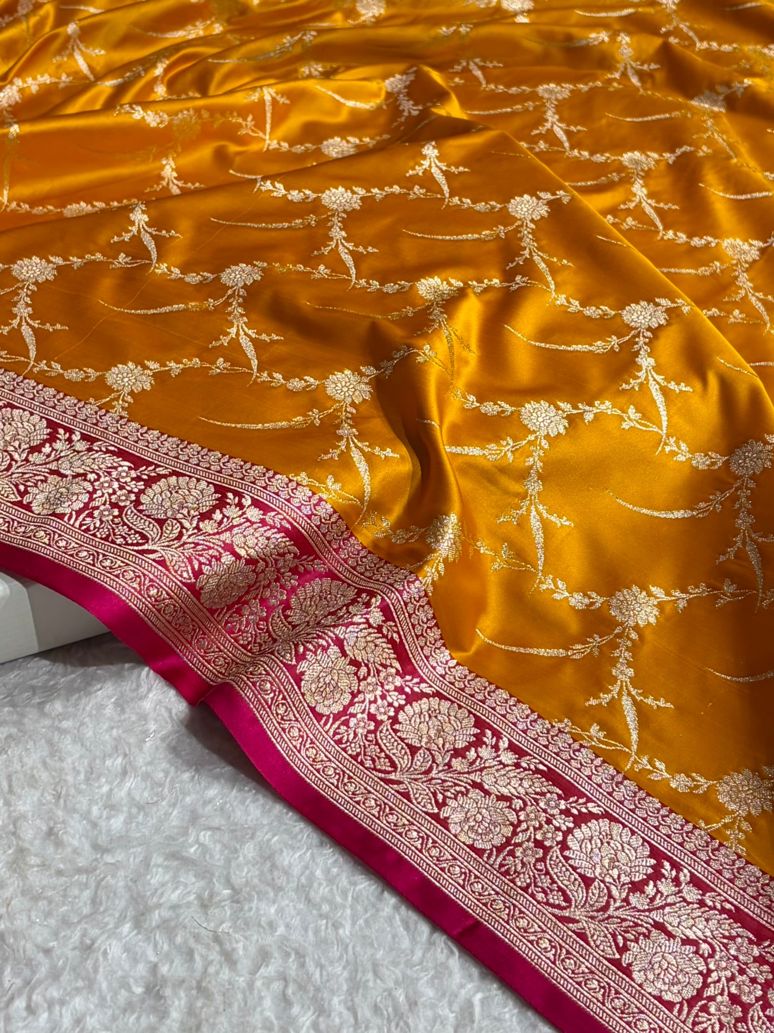 Contrast Banarasi Satin Katan Saree With Boota in Mustard With Rani Shades SK115