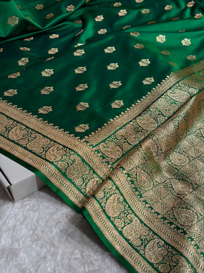 Banarasi Satin Katan Saree Booti Pattern in Cross Green Shades SK137
