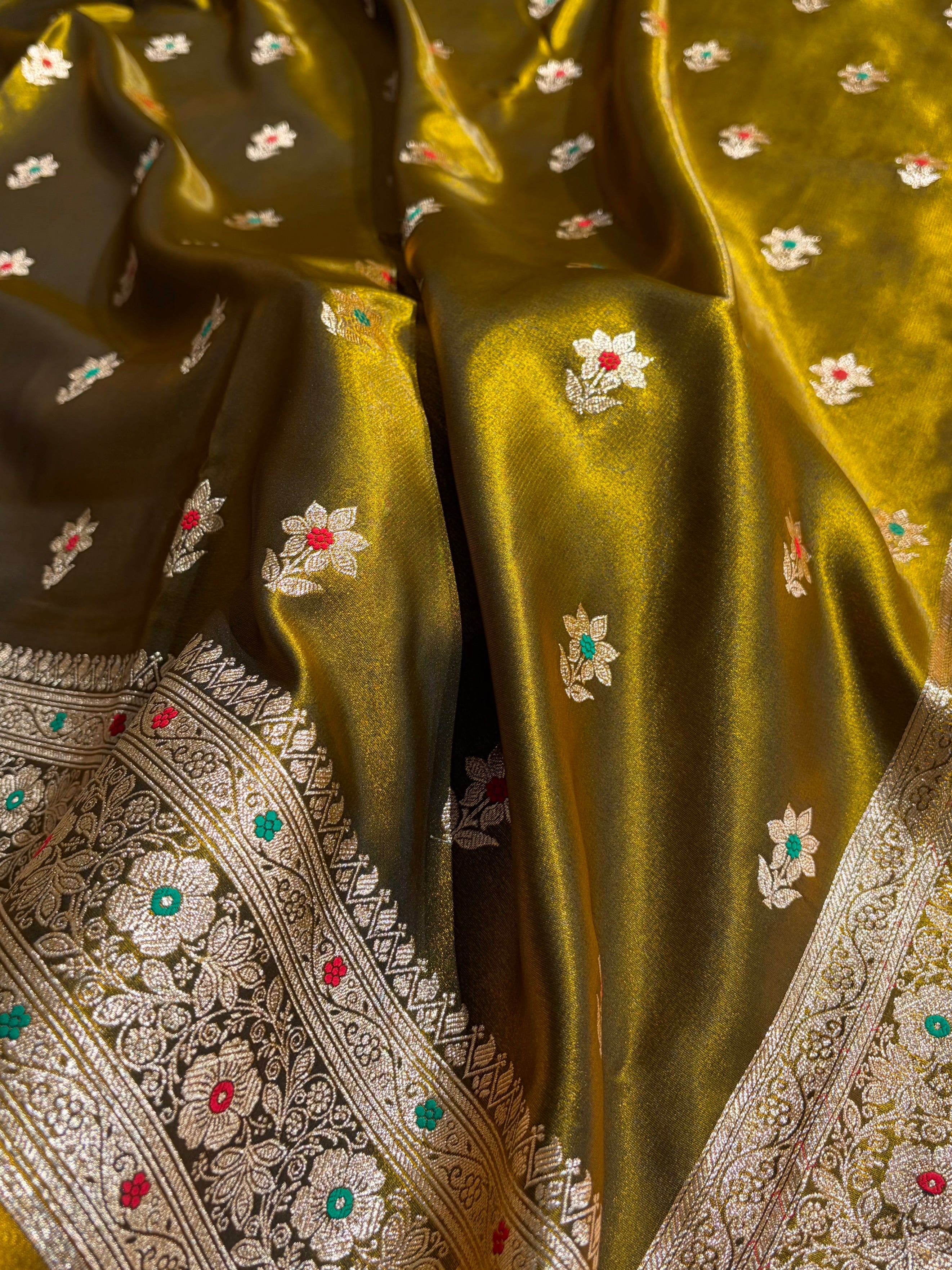 Mehendi Shades Minakari Boota Pattern Banarasi Satin Silk Saree SS44