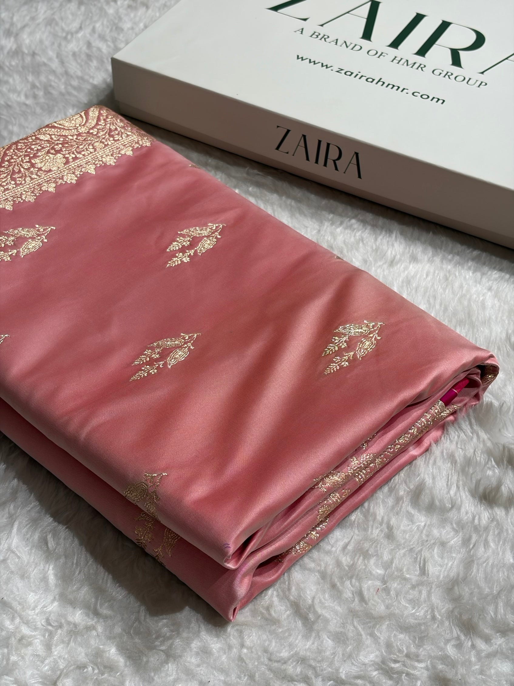 Banarasi Baby Pink Booti Pattern Katan Silk Saree