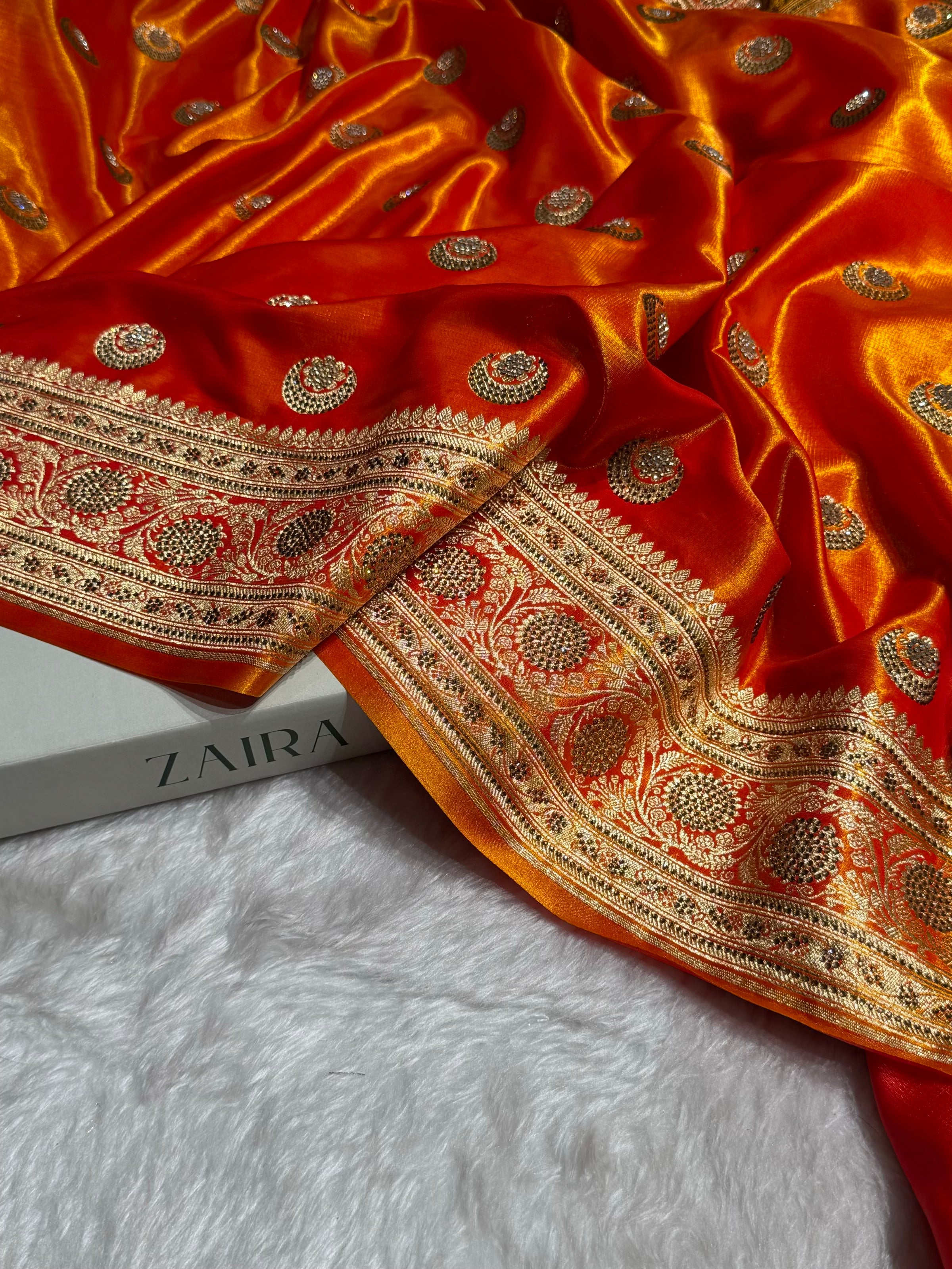 Fire Gold Chand Tara Boota With Traditional Banarasi Swarovski Work BSS04 (R)