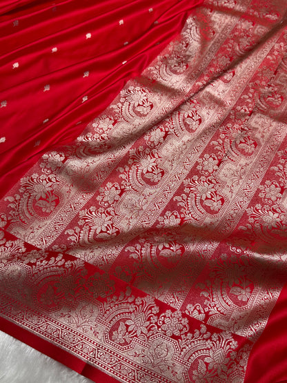 Red Shades Motif Booti Mashru Silk Saree