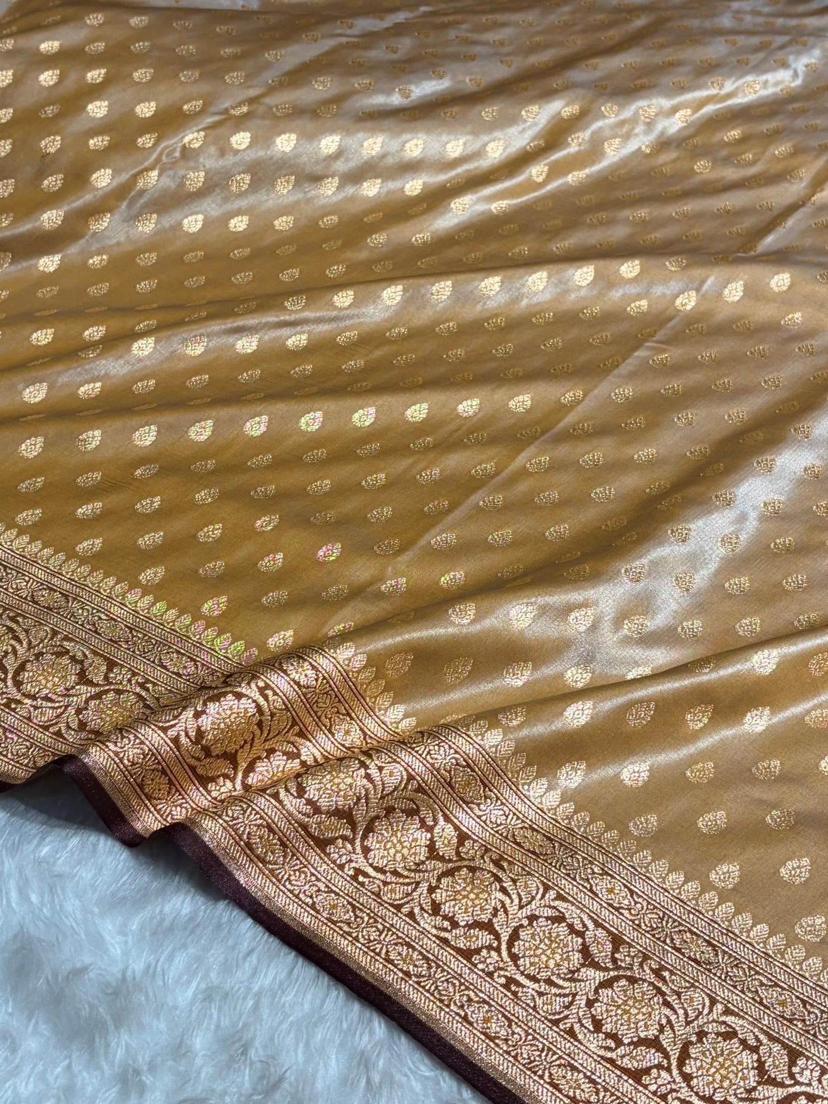 Banarasi Contrast Satin Silk Booti in Tusser With Garnet Shades SS01