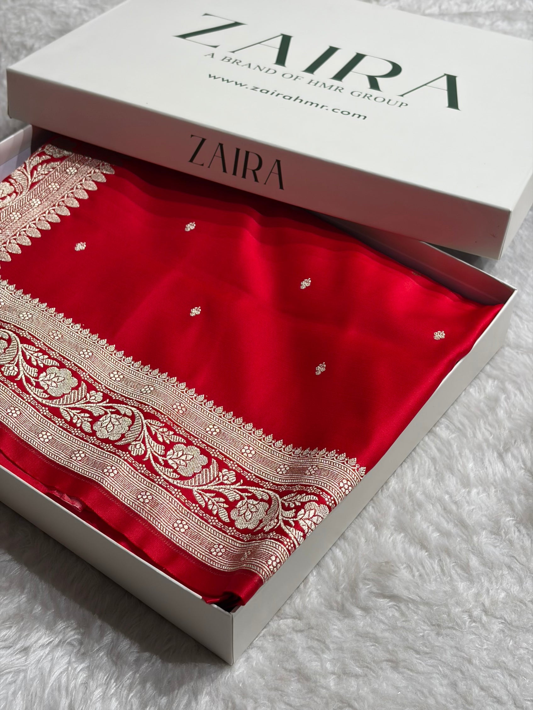 Red Shade With Booti Pattern Mashru Silk Saree