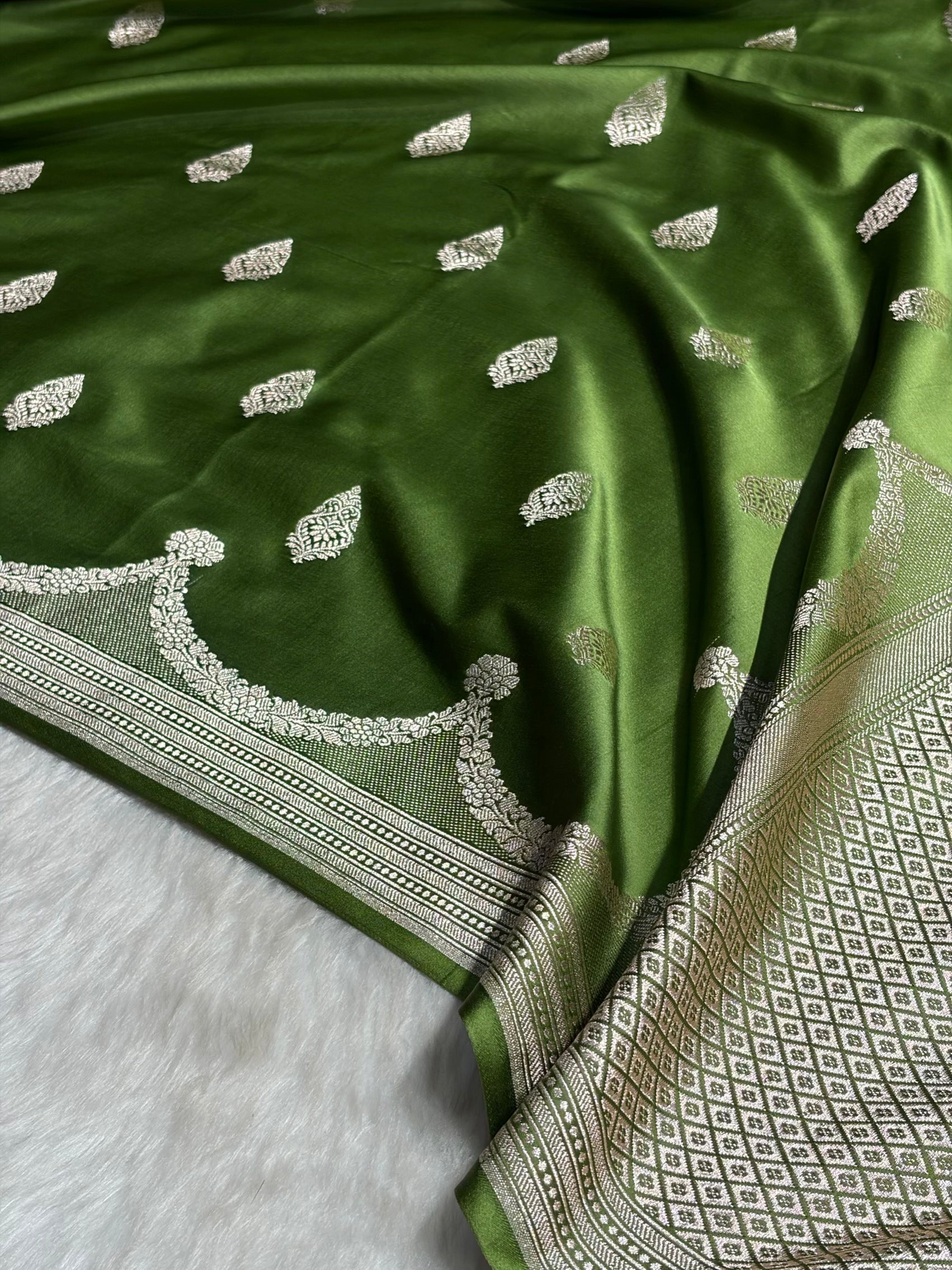 Mehendi Green Shades Scallop Mashru Silk Saree MS20