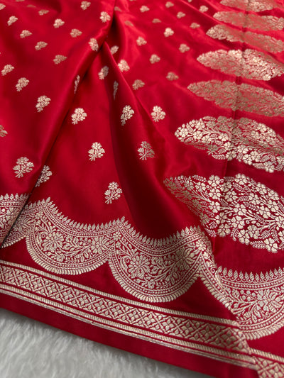 Red Scallop Booti Mashru Silk Banarasi Saree MSM-35