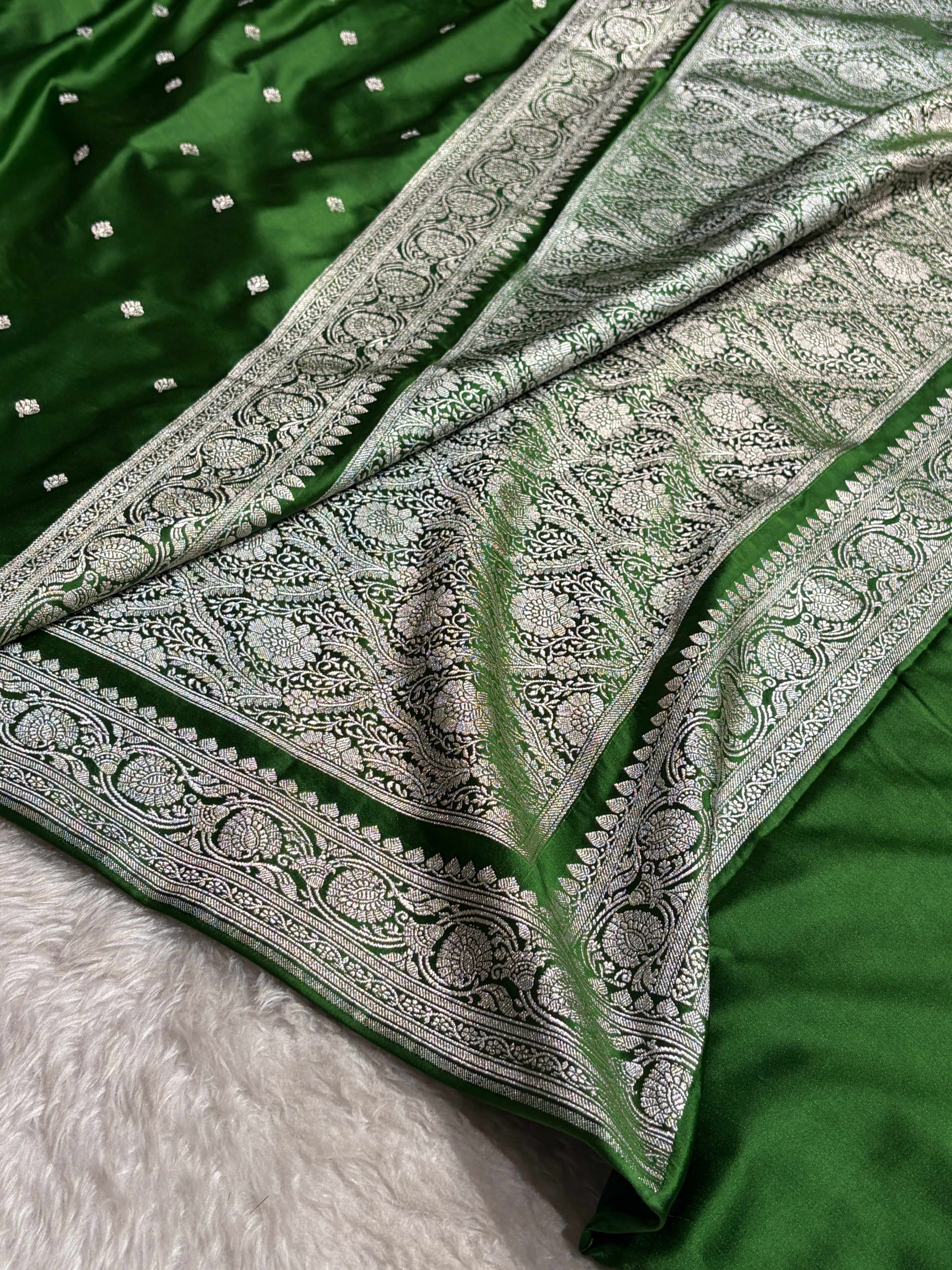 Banarasi Mahndi Booti Mashru Silk Saree MS10