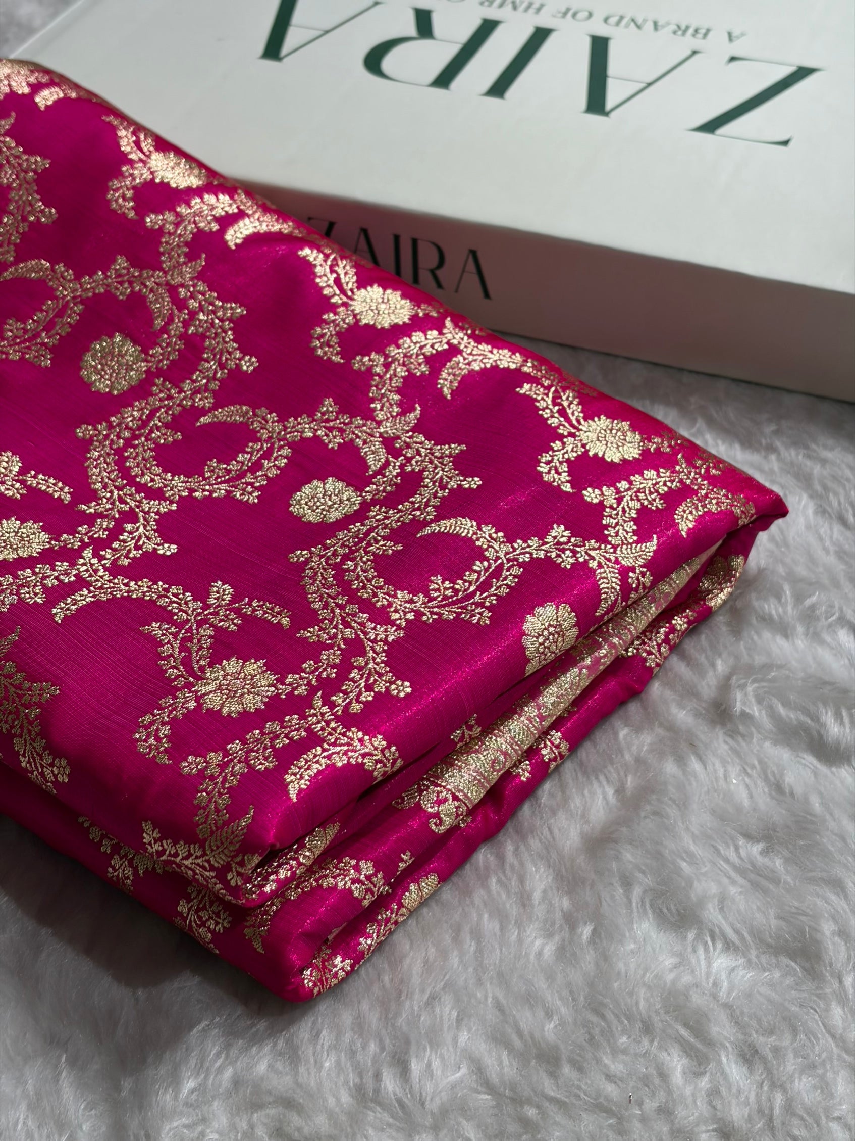 Pink Contrast Shades Jaal Pattern Banarasi Satin Silk Saree SS47