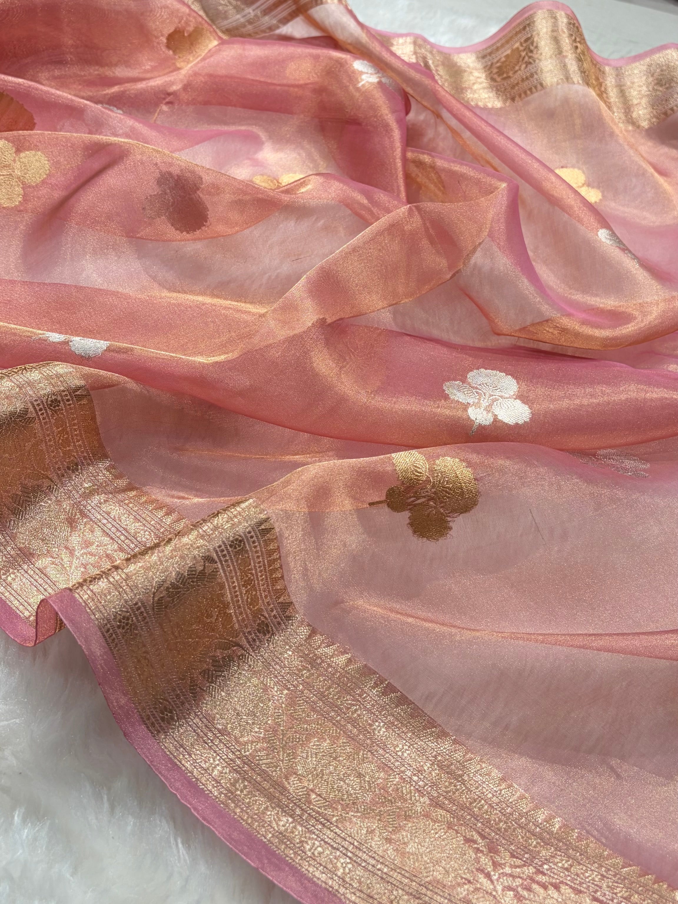 Pinkish Peach Bananasi Floral Shades Pure Tissue Silk Saree PT-49