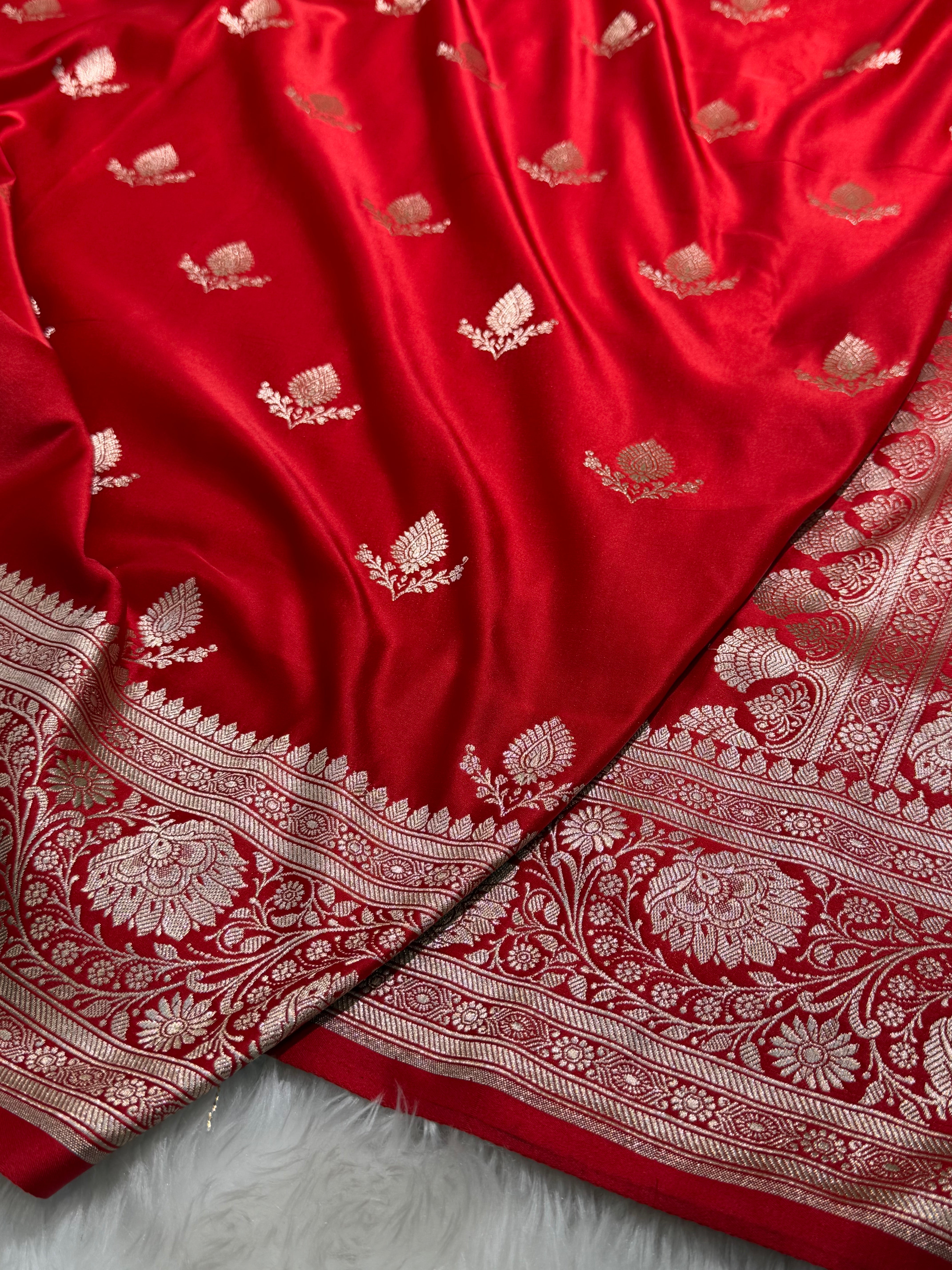 Red Banarasi Floral Motif Katan Silk Saree